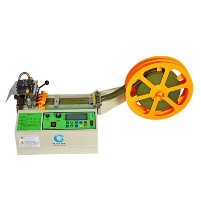 Machine de découpe en bandes de cuir à fonctionnement continu réglable durable