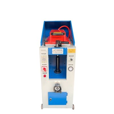mit einer Breite von mehr als 20 mm,